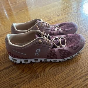 ON Cloud Running Shoe - Women’s 8.5